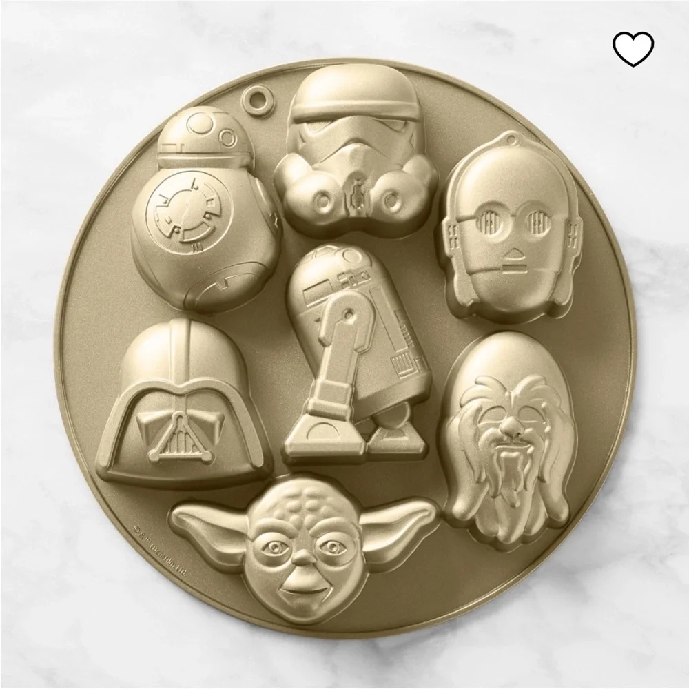 NWT Williams Sonoma Star Wars Cakelet Pan